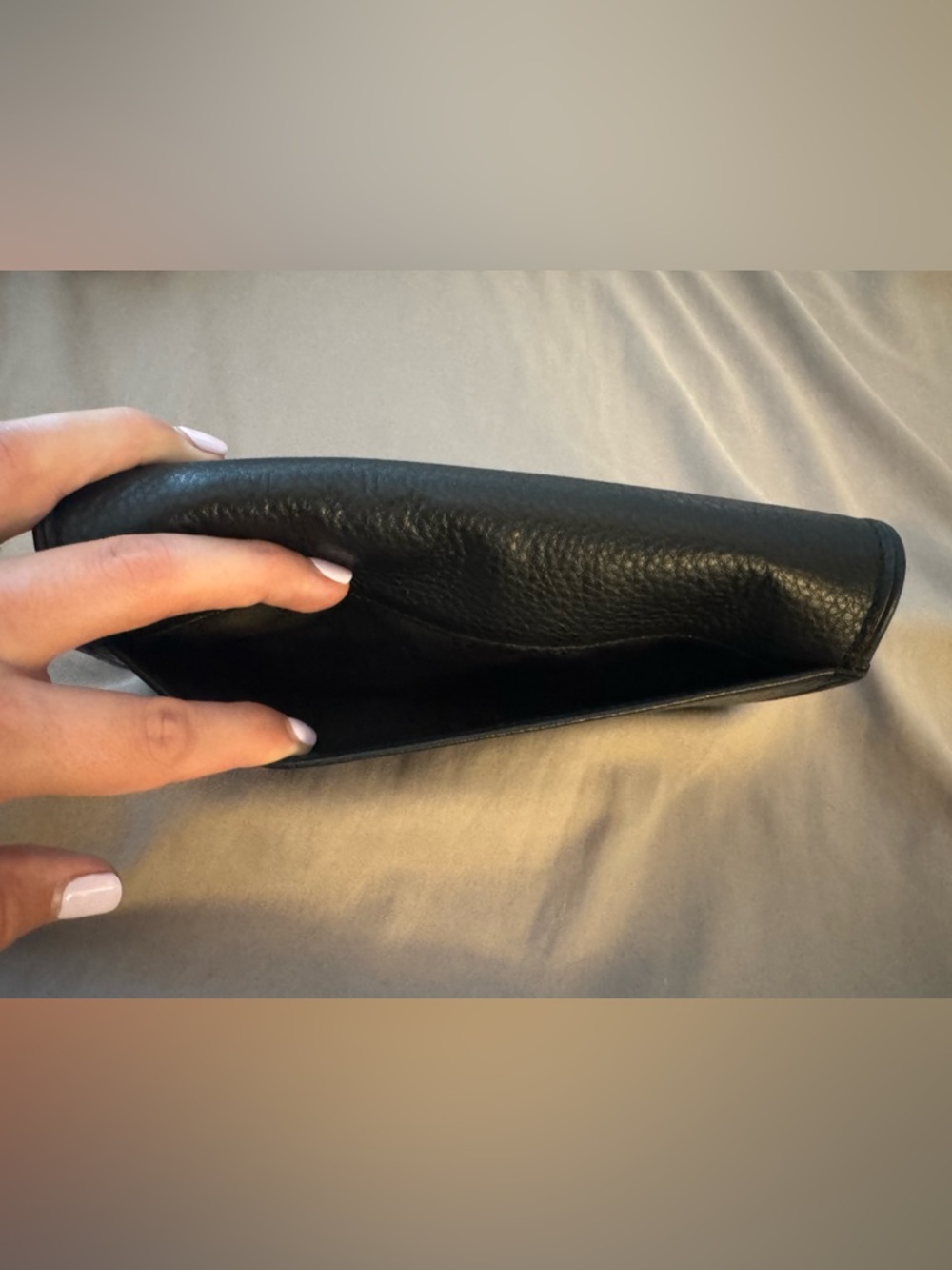 Tory Burch Black Leather Continental Wallet with Gold Logo - Picture 7 of 7